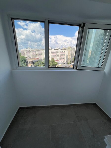 Piata Iancului, metrou, 2 camere decomandat, bl. 1987.